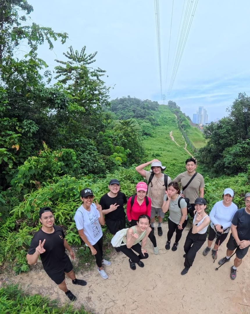 Babel Socials — Hiking